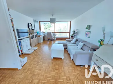 Apartment in Vaux-le-Pénil (77000)
