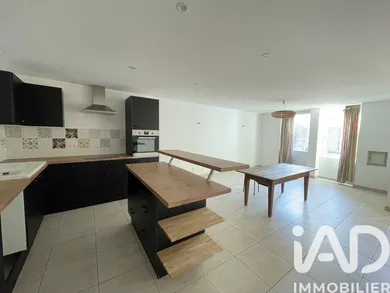 Maison de ville à Poncin (01450)