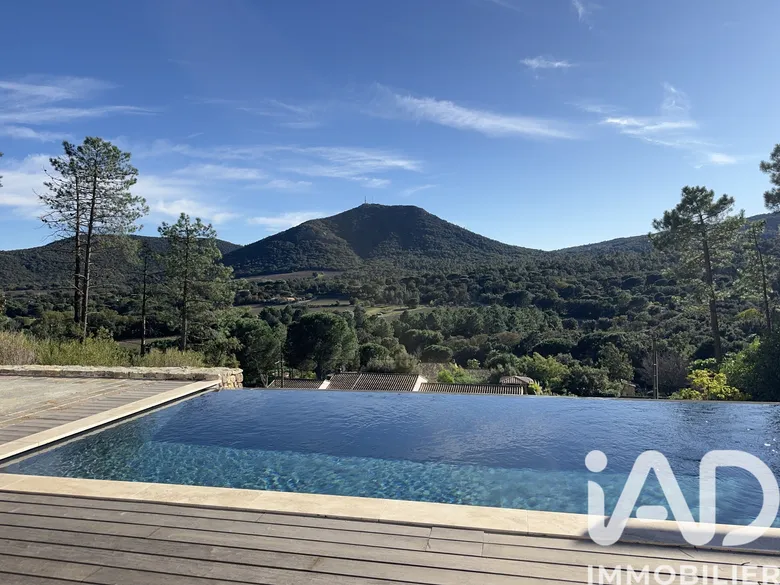 Maison 5 pièces 250 m² · à Le Plan-de-la-Tour · 250 m² · 1 695 000 €