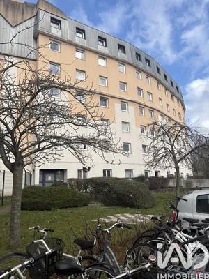 Apartment in Noisy-le-Grand (93160)