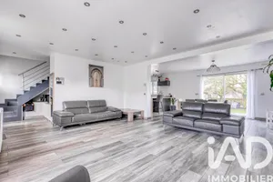 House in Saint-Mard (77230)