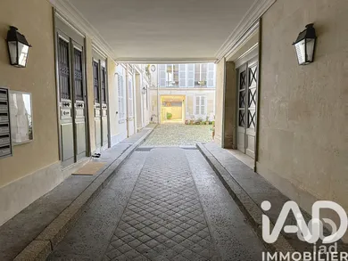 Apartment in Versailles (78000)