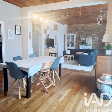 Townhouse in Saint-Gildas-des-Bois (44530)