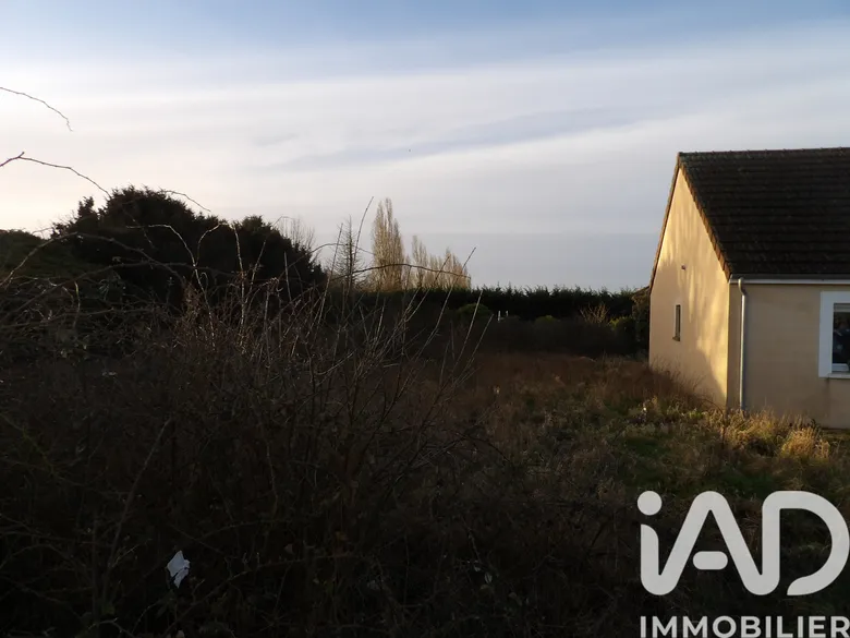 Terrain à bâtir à Theuville (28360) · 43 000 €