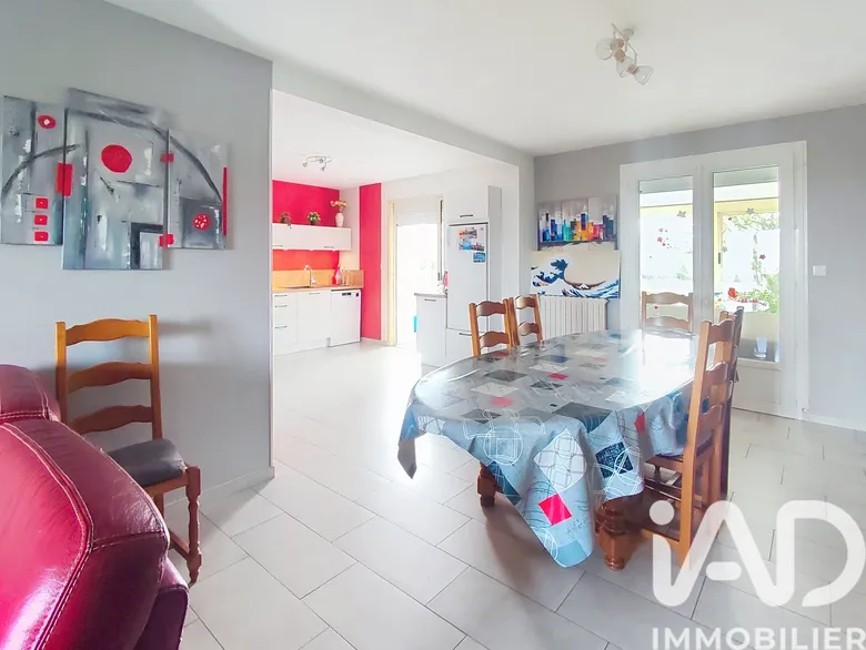 Maison 6 pièces 137 m² · à Mésanger · 137 m² · 295 000 €