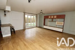 Apartment in Paris (75020)