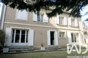 Architectural house in Poitiers (86000)