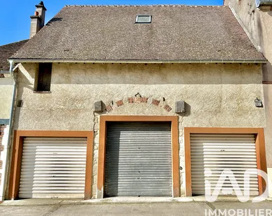 Garage in Villeneuve-sur-Yonne (89500)