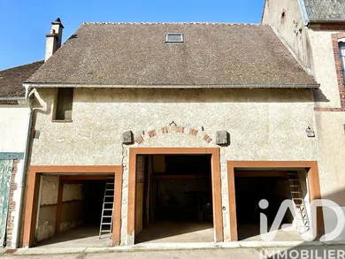 Garage à Villeneuve-sur-Yonne (89500)