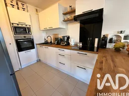 Apartment in Villenave-d'Ornon (33140)