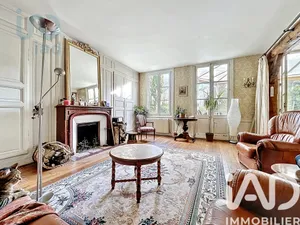 Mansion in Courtisols (51460)