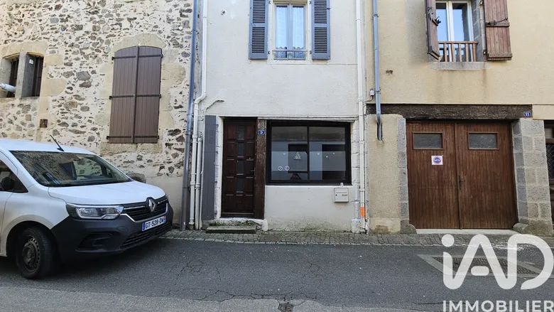 Maison 6 pièces 100 m² · à Maurs · 100 m² · 30 000 €