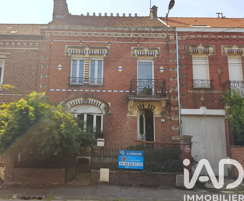 Maison 5 pièces 130 m² · à Hirson · 130 m² · 55 000 €
