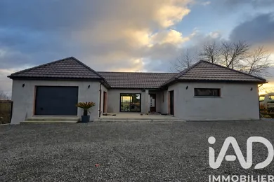 Maison traditionnelle à Dollon (72390)