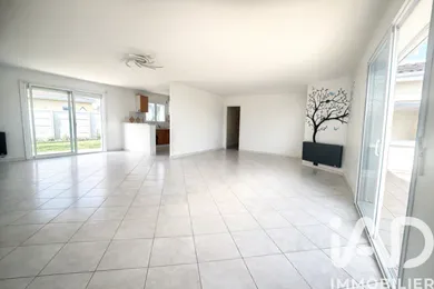 House in Izon (33450)