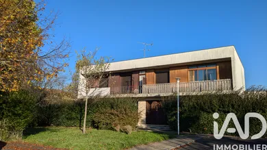 Immeuble à Saint-Seurin-sur-l'Isle (33660)