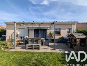 Maison à Saint-Hilaire (31410)