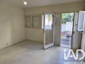 Apartment in Toulon (83000)
