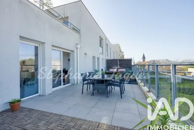 Appartement à Bordeaux (33100)