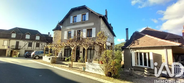 Maison 9 pièces 233 m² · à Gagnac-sur-Cère · 233 m² · 229 900 €