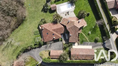 Architectural house in Urrugne (64122)