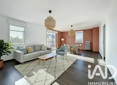 Apartment in Mordelles (35310)