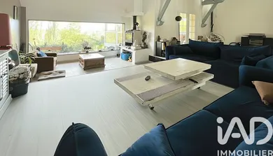 Architectural house in Doazon (64370)