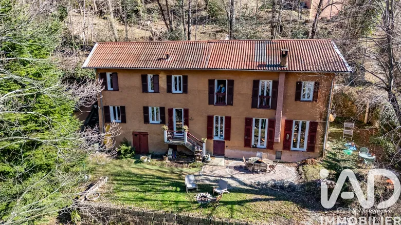 Maison 7 pièces 195 m² · à Saint-Martin-Vésubie · 195 m² · 340 000 €