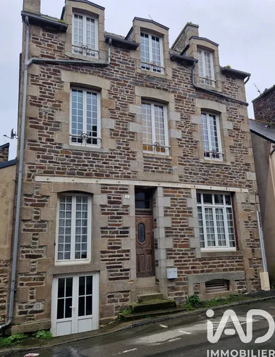 Maison à Plénée-Jugon (22640)