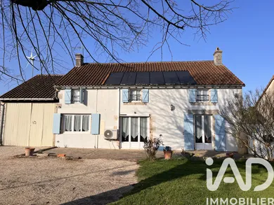 Village house in Taizé-Aizie (16700)