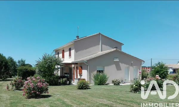 Vente maison à Chepniers (17210) : longère 6 pièces 220 m² — 8