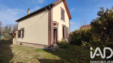 Maison traditionnelle à La Chapelle-Saint-Luc (10600)
