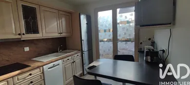 Duplex in Houdan (78550)