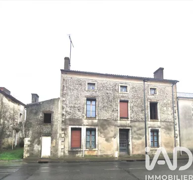 Maison traditionnelle à La Réorthe (85210)