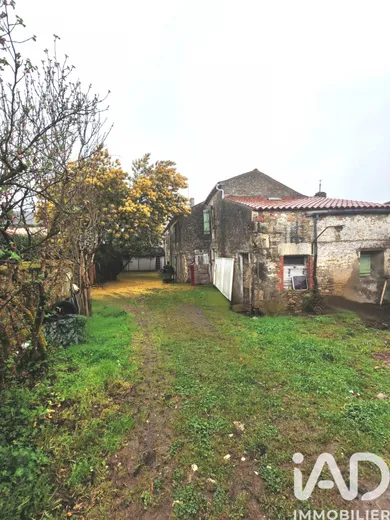 Maison traditionnelle à La Réorthe (85210)