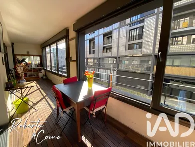 Apartment in Pantin (93500)