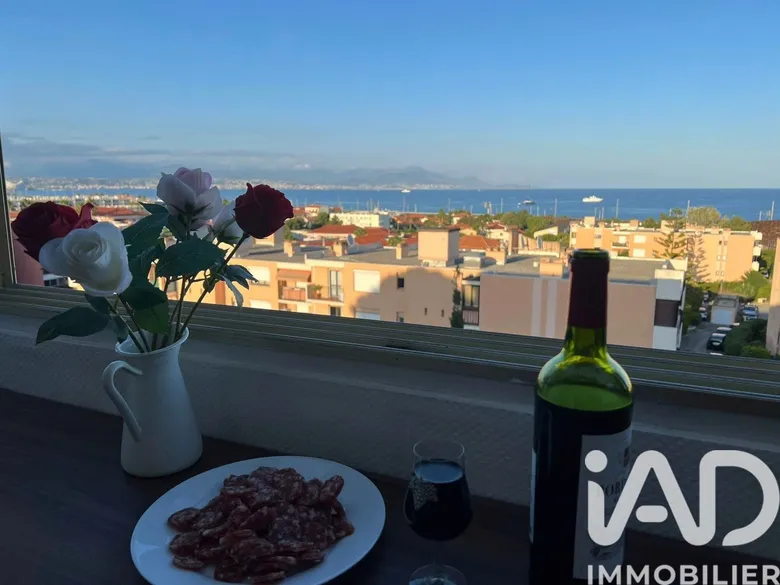 Appartement 2 pièces 27 m² · à Antibes · 27 m² · 192 000 €