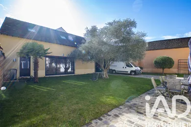 Maison de ville à Auneau (28700)