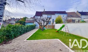 Maison traditionnelle à Deux Rivières (89460)