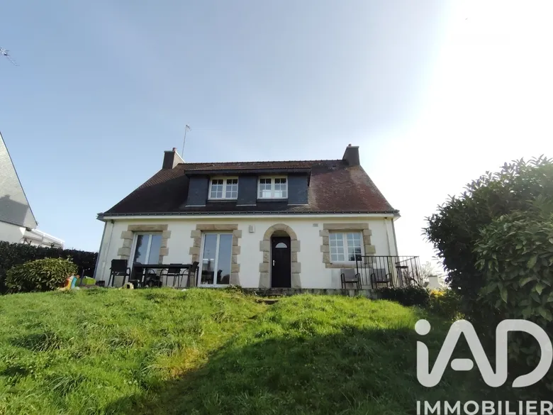 Maison 5 pièces 142 m² · à Caudan · 142 m² · 324 500 €