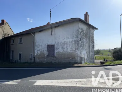 House in Lapeyrouse (63700)
