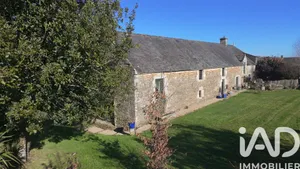 Longere in Theix Noyalo  (56450)