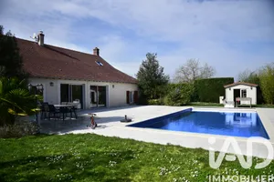 Longere in Saint-Doulchard (18230)