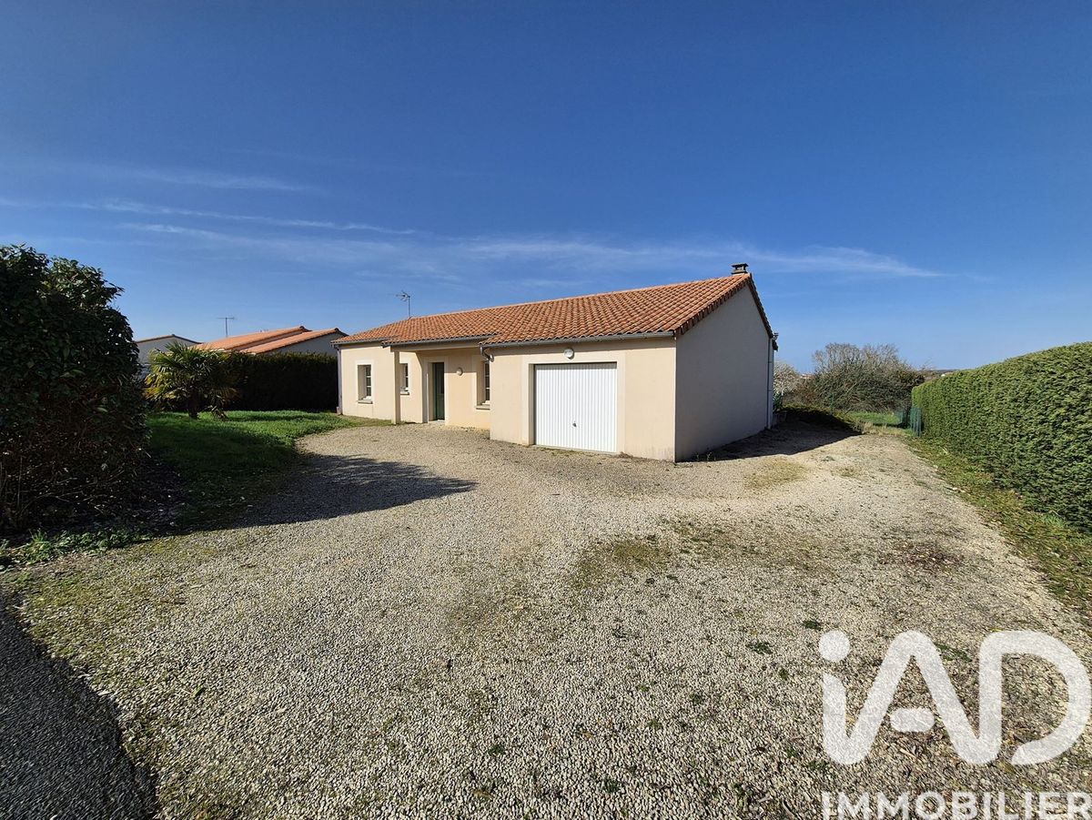 maison à Airvault