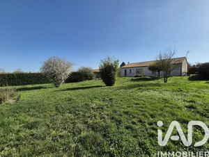 Maison traditionnelle à Saint-Loup-Lamairé (79600)