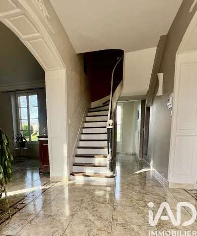 Domaine à Évron (53600)