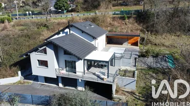 Maison d'architecte à Saint-Georges-de-Commiers (38450)