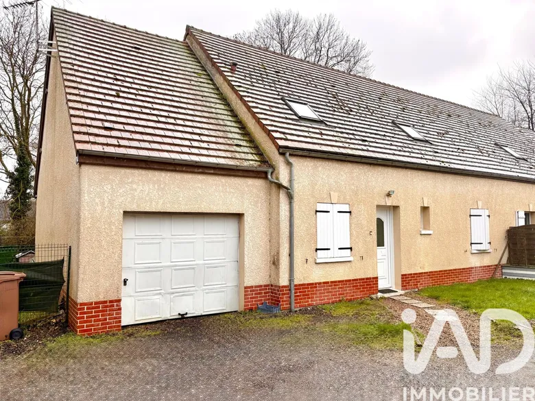 Maison 5 pièces 127 m² · à Lachaussée-du-Bois-d'Écu · 127 m² · 149 000 €