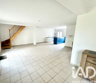 Maison traditionnelle à Lachaussée-du-Bois-d'Écu (60480)