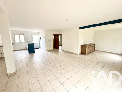 Maison traditionnelle à Lachaussée-du-Bois-d'Écu (60480)